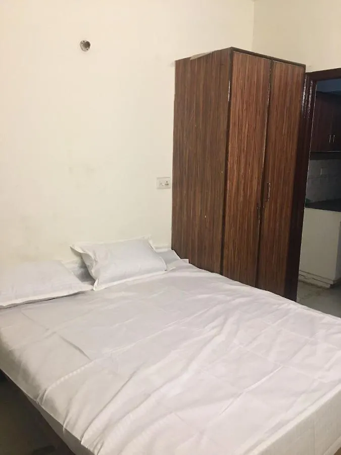 Shubham Hotel By Wb Inn Gurgaon